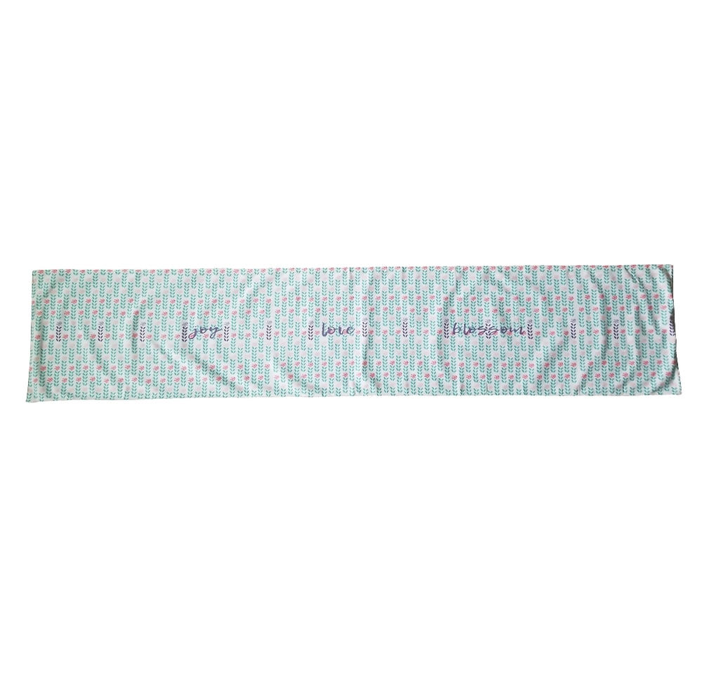 👄 Stella Saksa Joy Love Blossom Table Runner